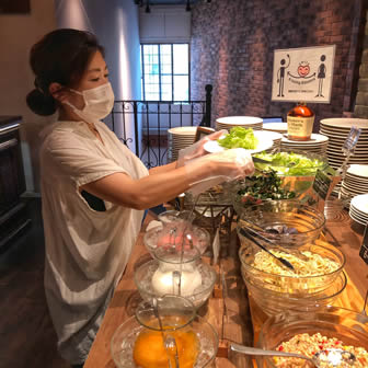 トングのご使用は手袋着用にて